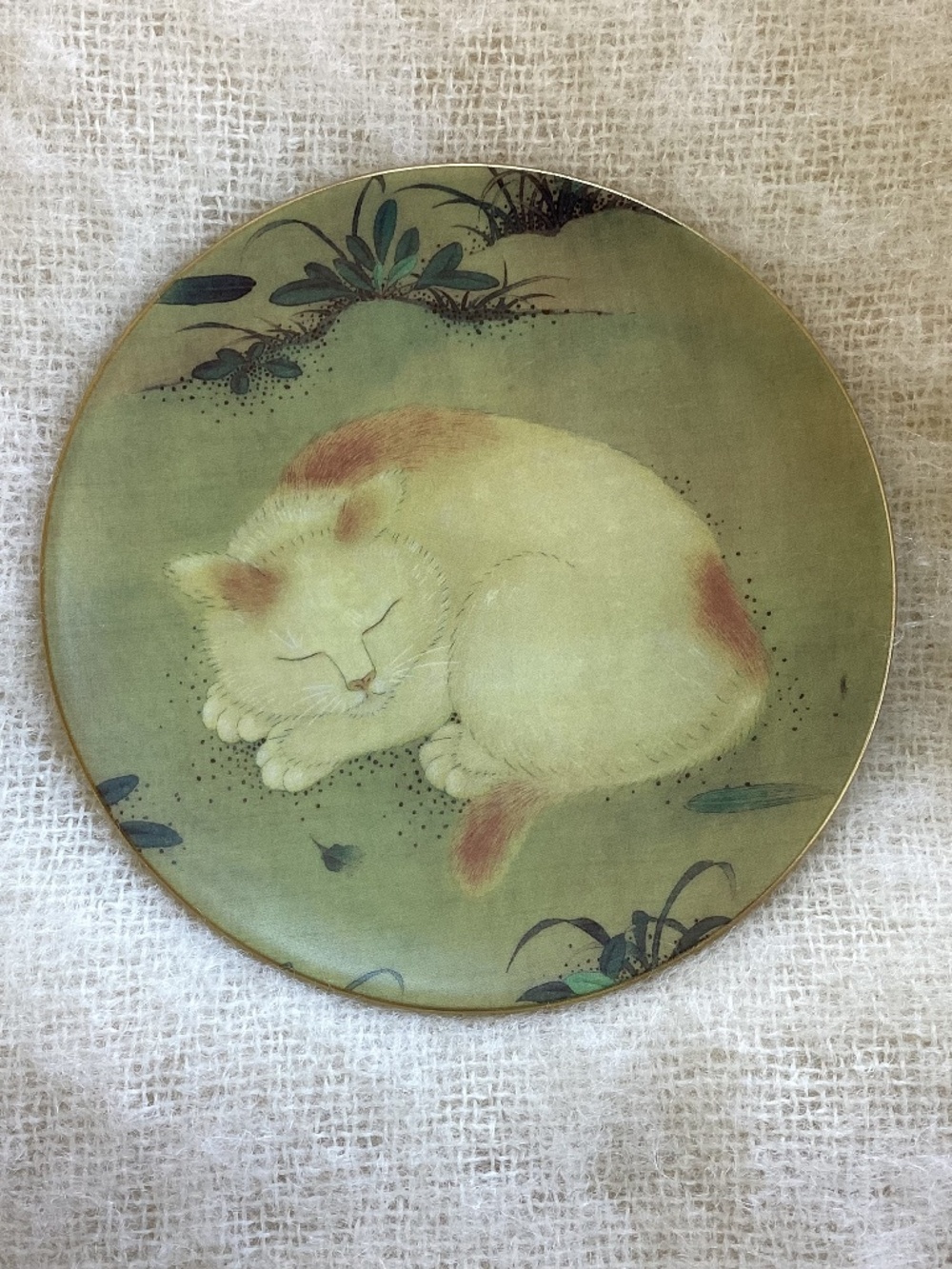 Metropolitan Museum of Art Sleeping Cat Decorative Plate